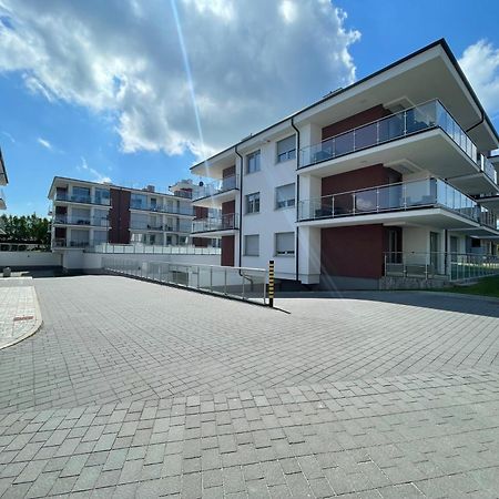 Miodowy Apartament Z Duzym Tarasem W Rewalu, Blisko Morza Ngoại thất bức ảnh