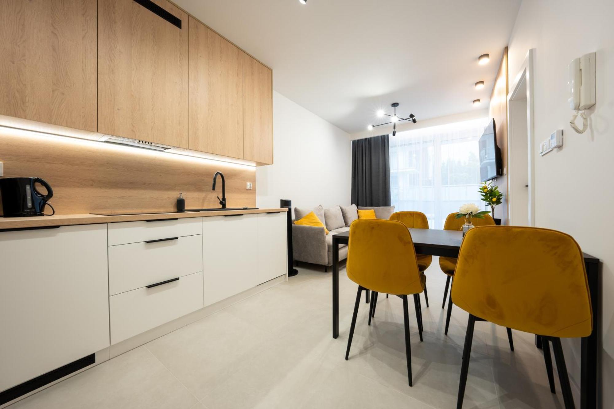 Miodowy Apartament Z Duzym Tarasem W Rewalu, Blisko Morza Ngoại thất bức ảnh